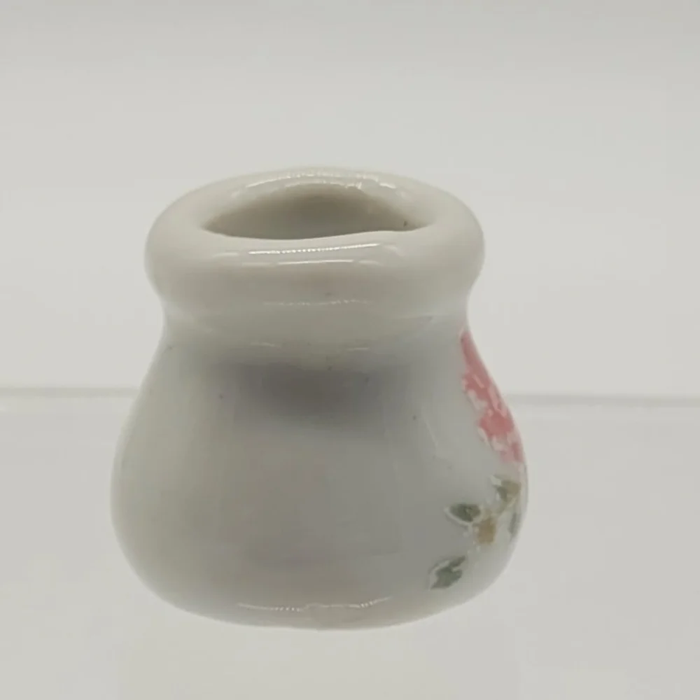 Dollhouse Teapot / Curio Figurine​​​